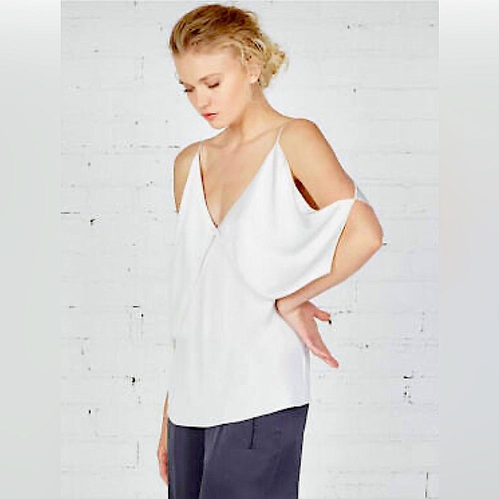 EUC Bailey 44 Kate cold shoulder spaghetti strap Ivory/cream charmeuse blouse